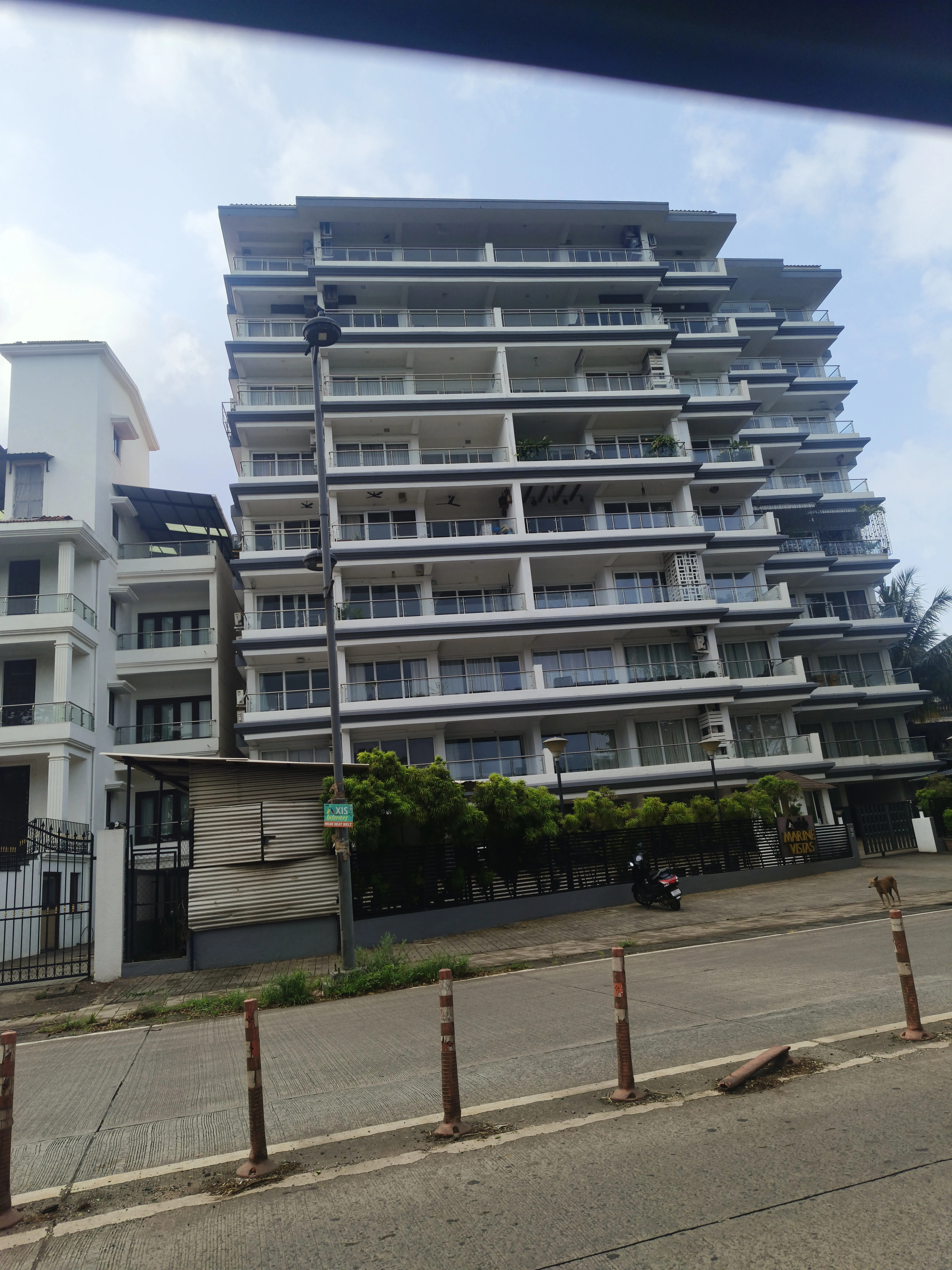 Luxuries Apartment